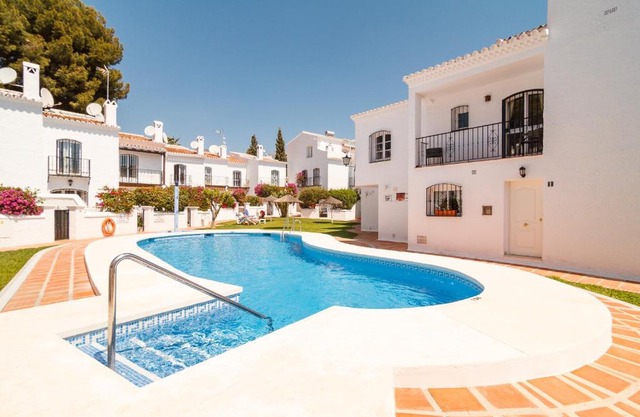 Los Pinos Villas Casasol 