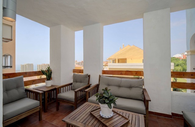 Nice Modern Apartment in Puerto Blanco (PB41-3B)