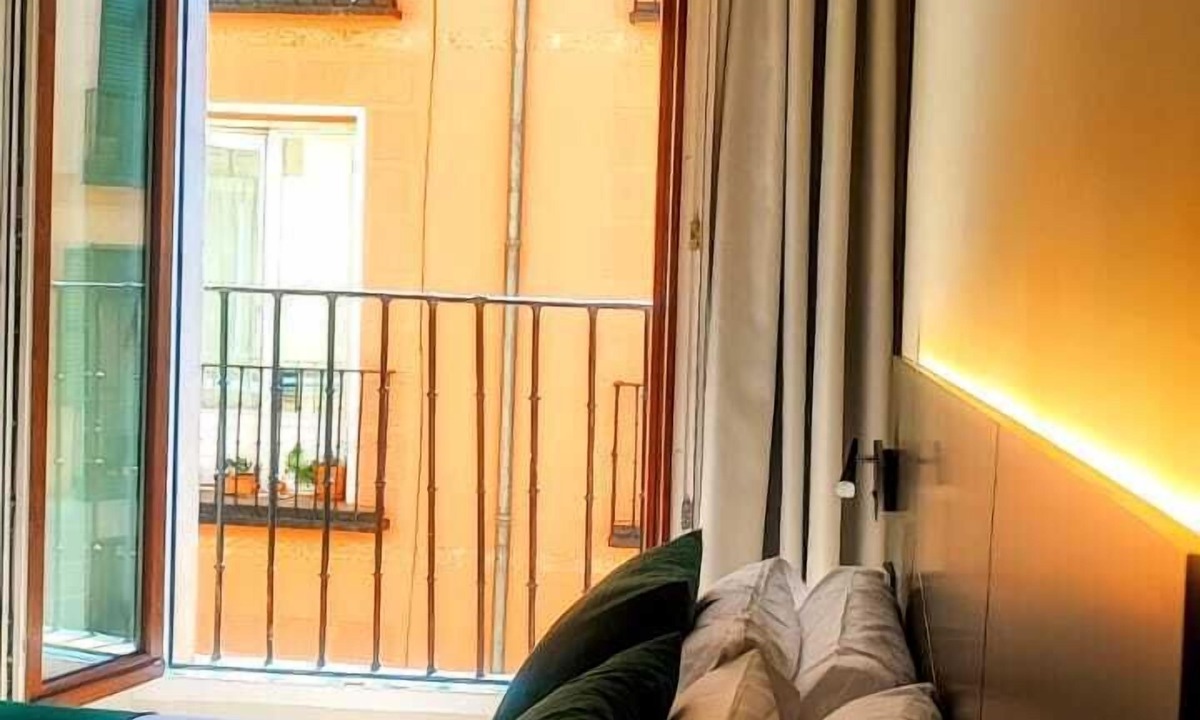 Literary Quarter Hostel | Hostal Antón Martín