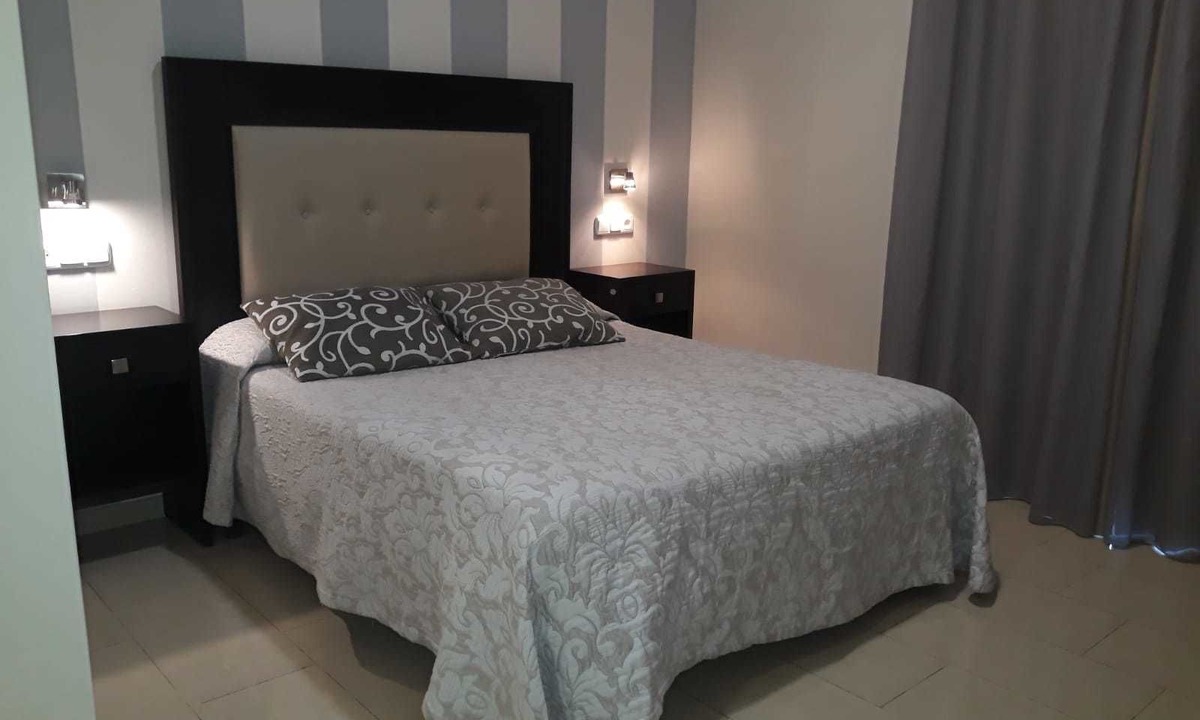 Villanueva del Trabuco Hotel | Hotel El Capricho