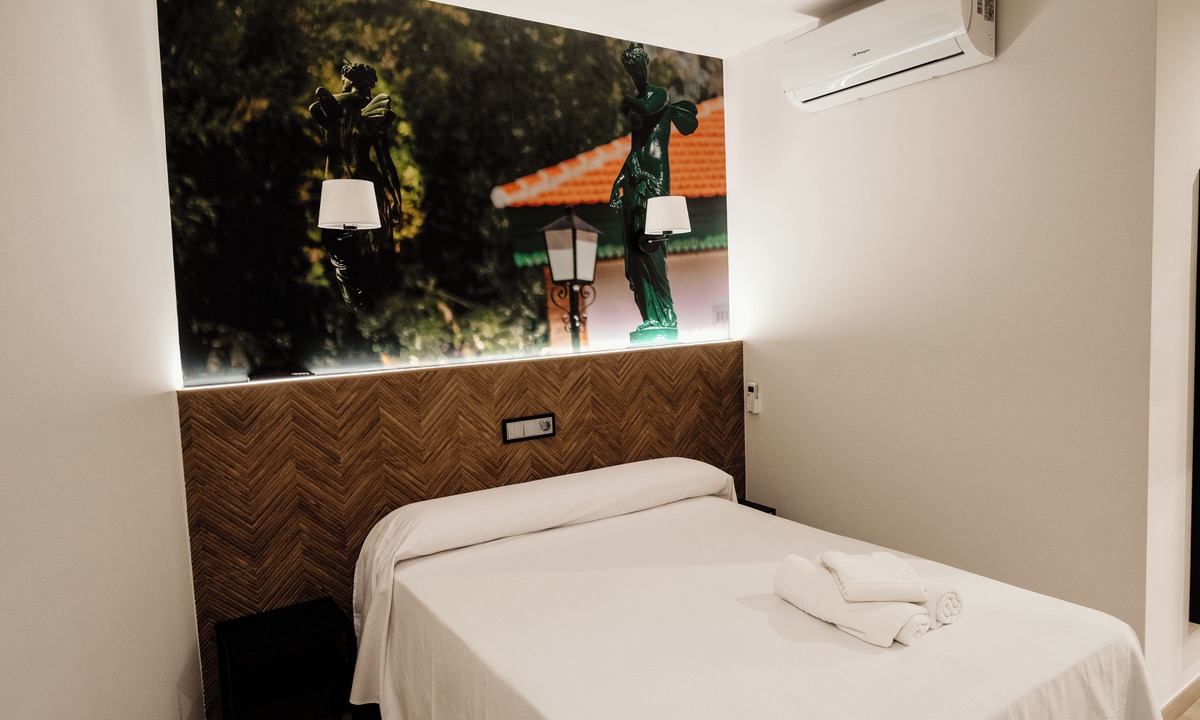 Marmolejo Hotel | Hostal Central Marmolejo
