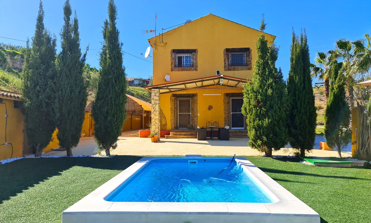 Cartama Cottage | Cubo's Villa Di Hermosa Family Relax