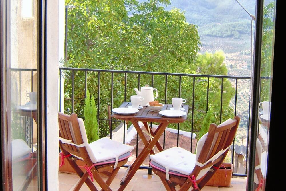 Hornos House | Homerez - Big house for 11 ppl. with terrace and balcony at Hornos