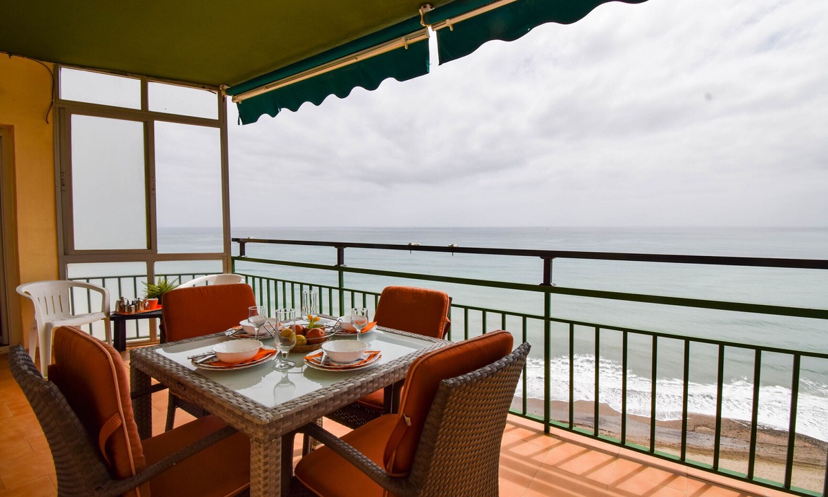 Torreblanca Apartment | Ref: 266 Apartment on the sea front with amazing sea views in Torreblanca