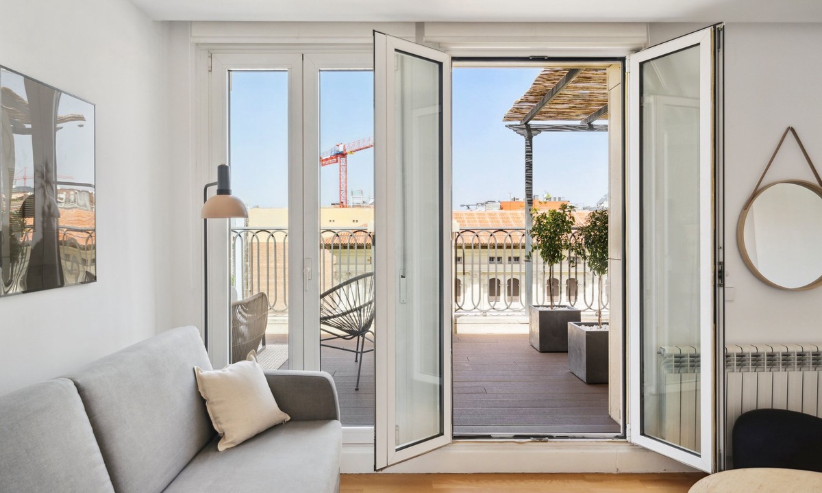Castellana Apartment | Limehome Madrid Calle de Nuñez de Balboa