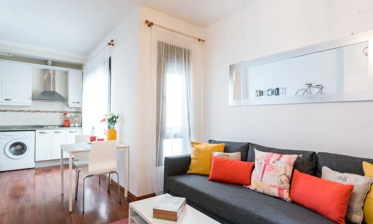 San Julian Apartment | Holi-Rent Santa Marina One bedroom apartment with all the comforts.