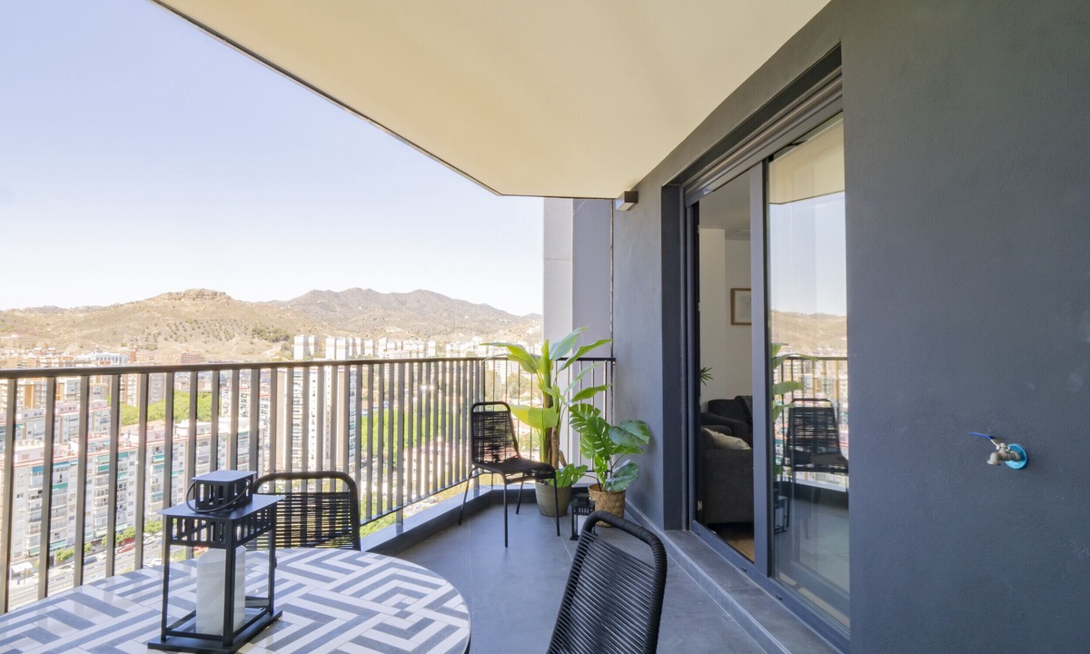 Palma-Palmilla Apartment | Cubo's Urban Sky Apartment Malaga View 17/urban/air conditioning/free wifi/community pool