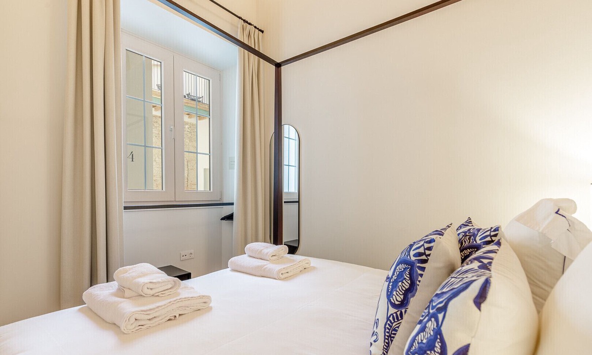 La Goleta Apartment | Palacio Vegafuente 1.5