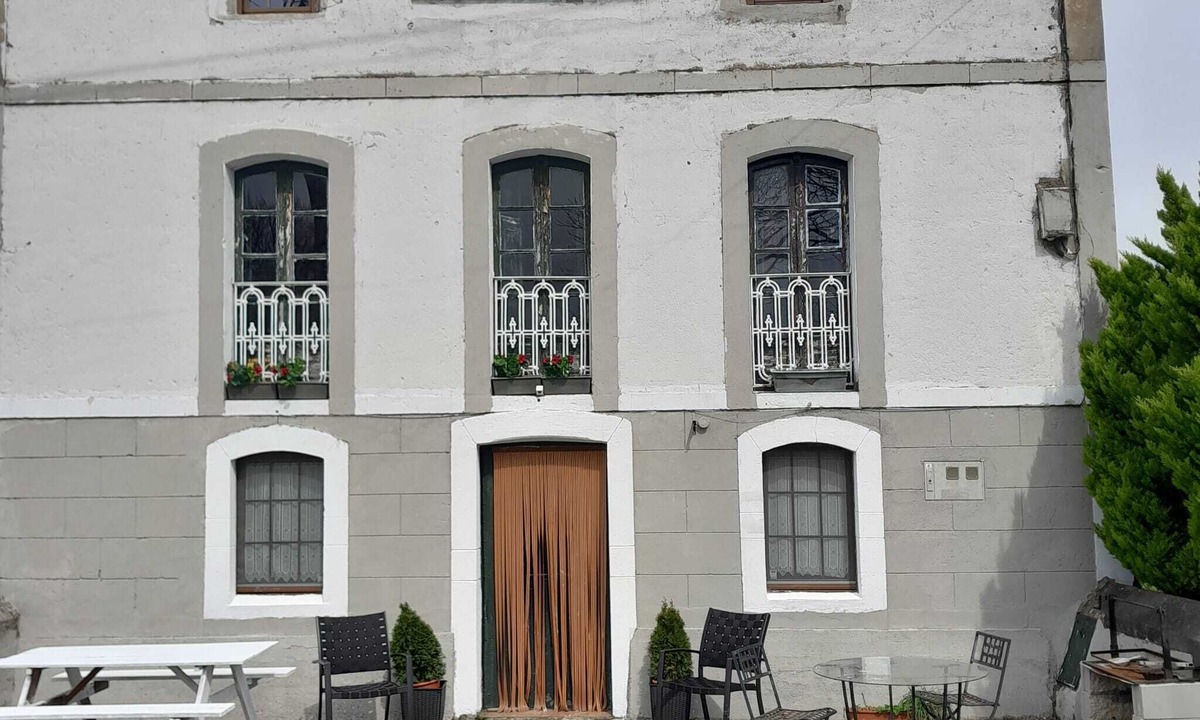 Loza House | Holiday Home 'Casa Leandro' with Mountain View, Private Terrace and Wi-Fi