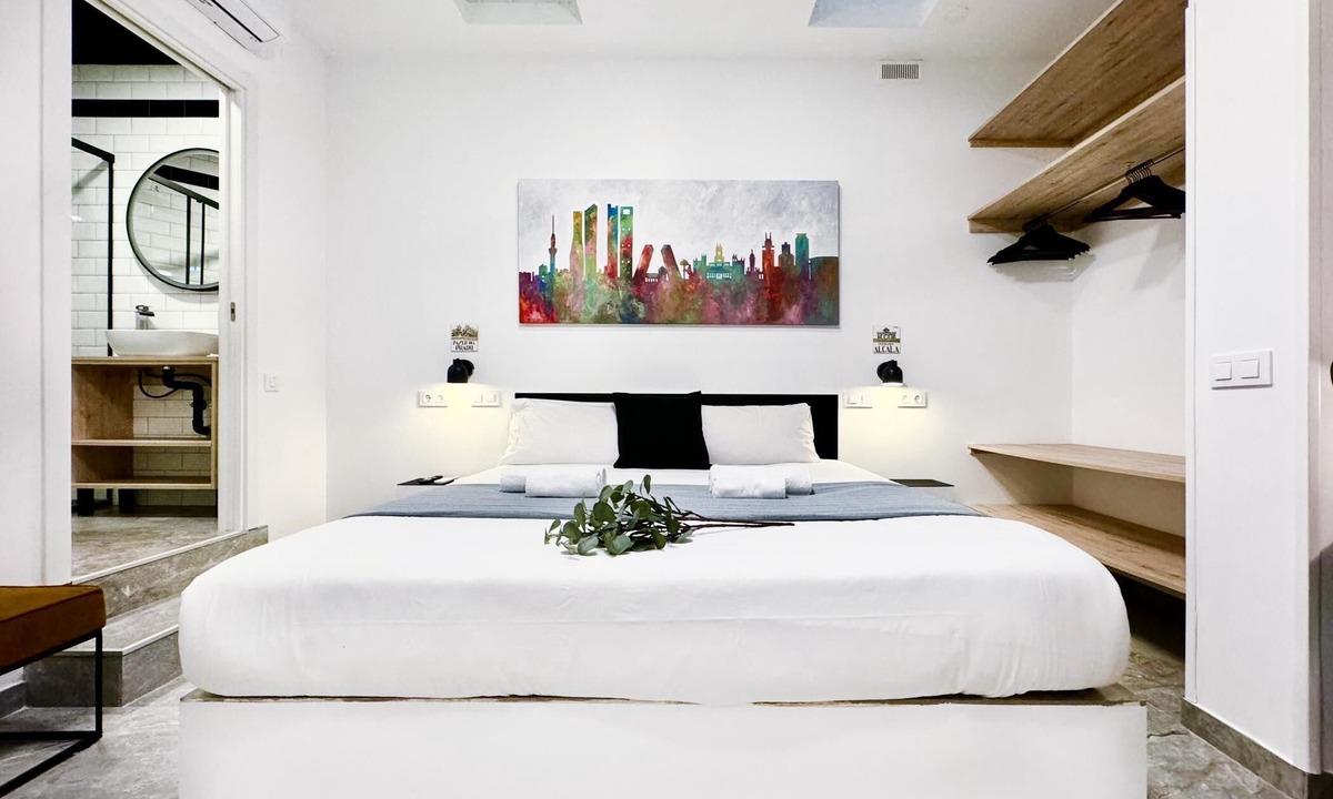 Moncloa-Aravaca Apartment | Charming Madrid Principe Pio