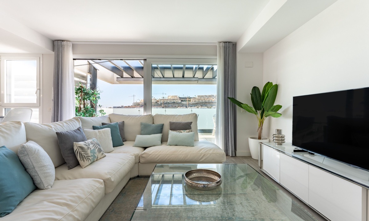 La Cala de Mijas Apartment | Apartment "La Cala Calaserena" with Shared Pool & Wi-Fi