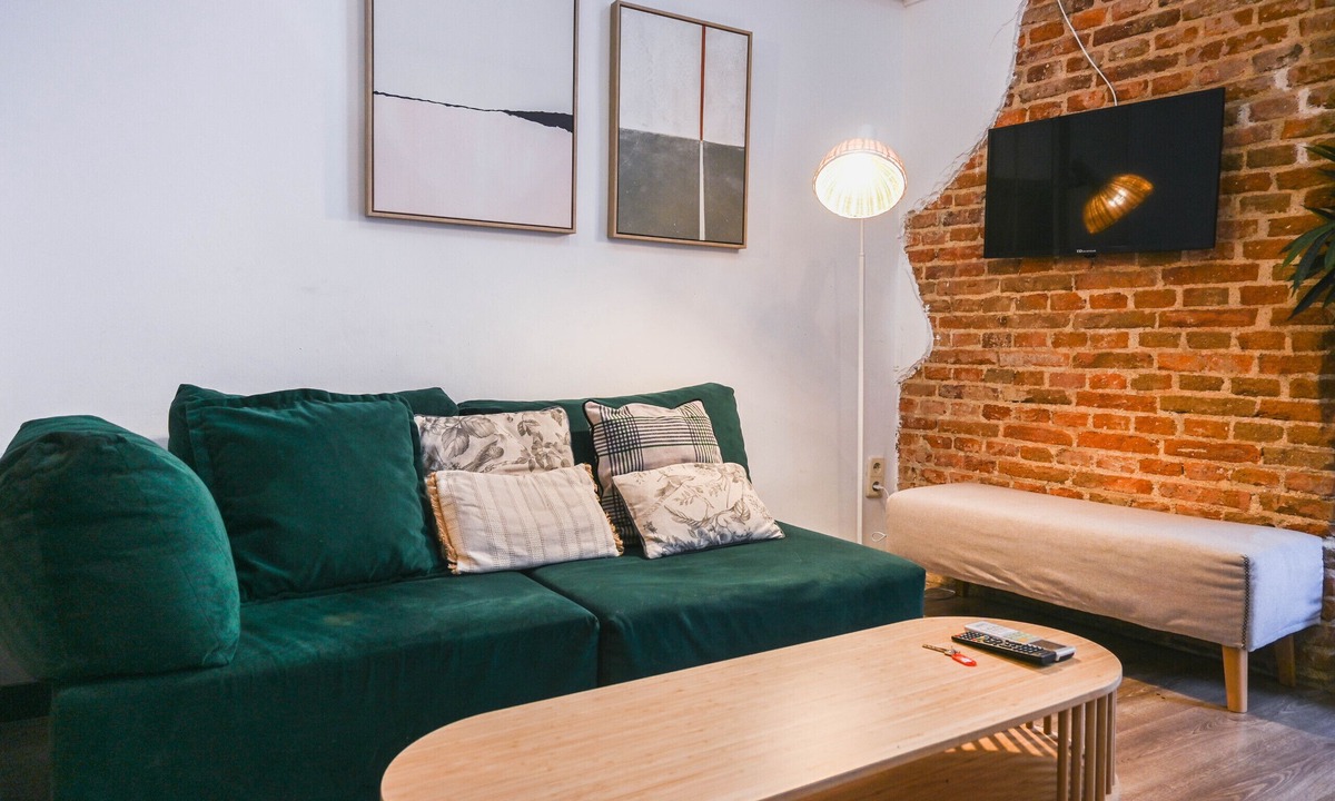 Moncloa - Arguelles Apartment | Modern and Elegant apartment in Arg&uuml;elles with 2 Suites and Dressing Room &ndash; Ideal for Families