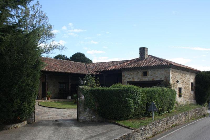 Siero Villa | Eloy's house - Old house, swimming pool, barbecue