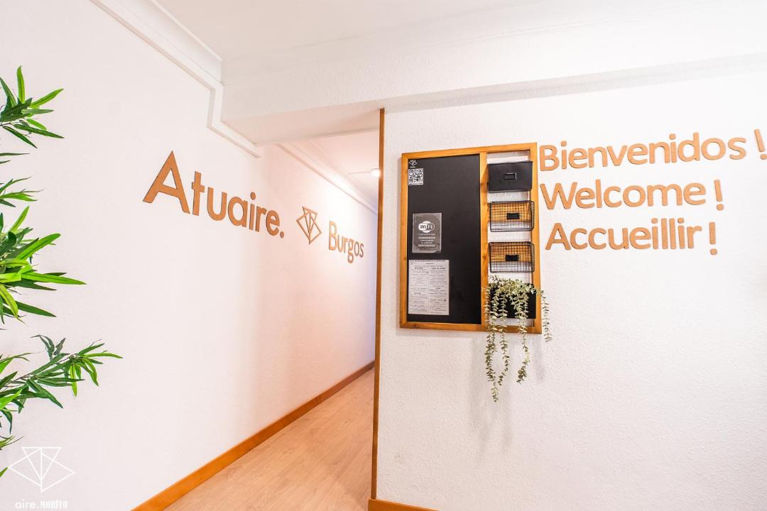 Burgos House | AtuaireHome Hostal en el centro de Burgos