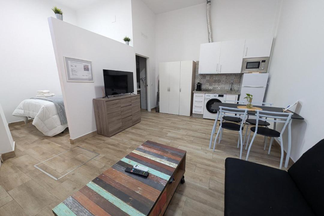 Cruz Roja-Capuchinos Apartment | Apartamento Cruz Roja C
