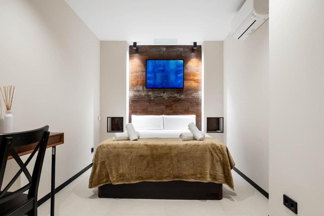Gaztambide Apartment | New & Cozy in Chamberi Malasaña