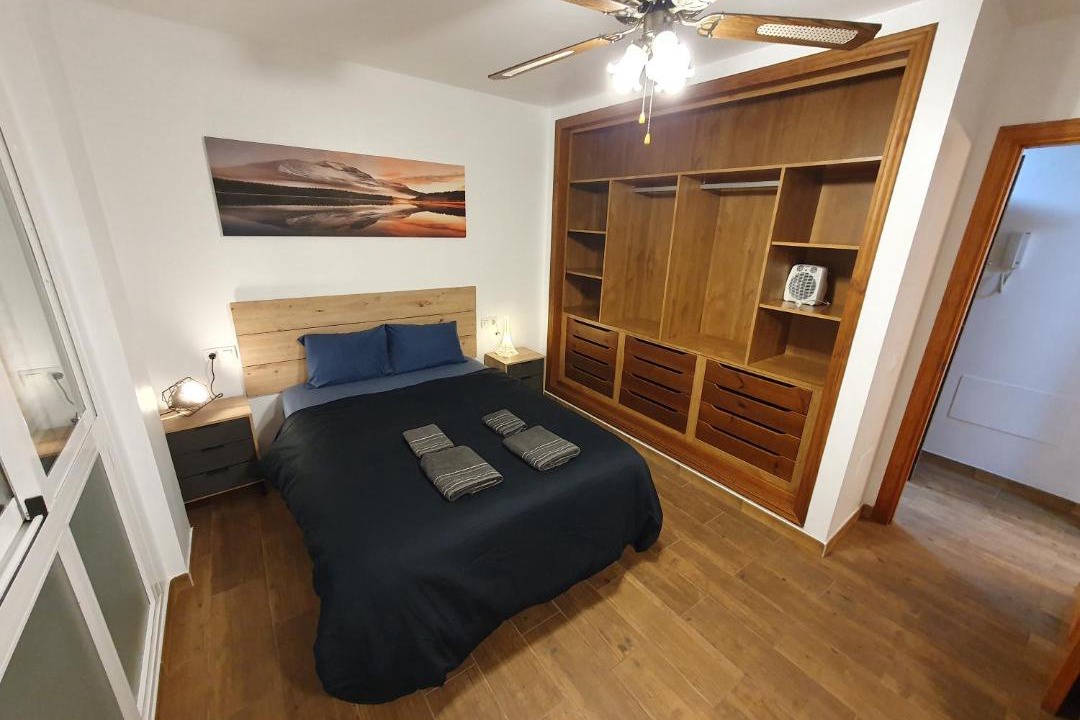 La Linea de la Concepcion Apartment | 3EBA, 56m2, Aire Acond, 1 dormit, 4 huéspedes, WIFI GRATIS