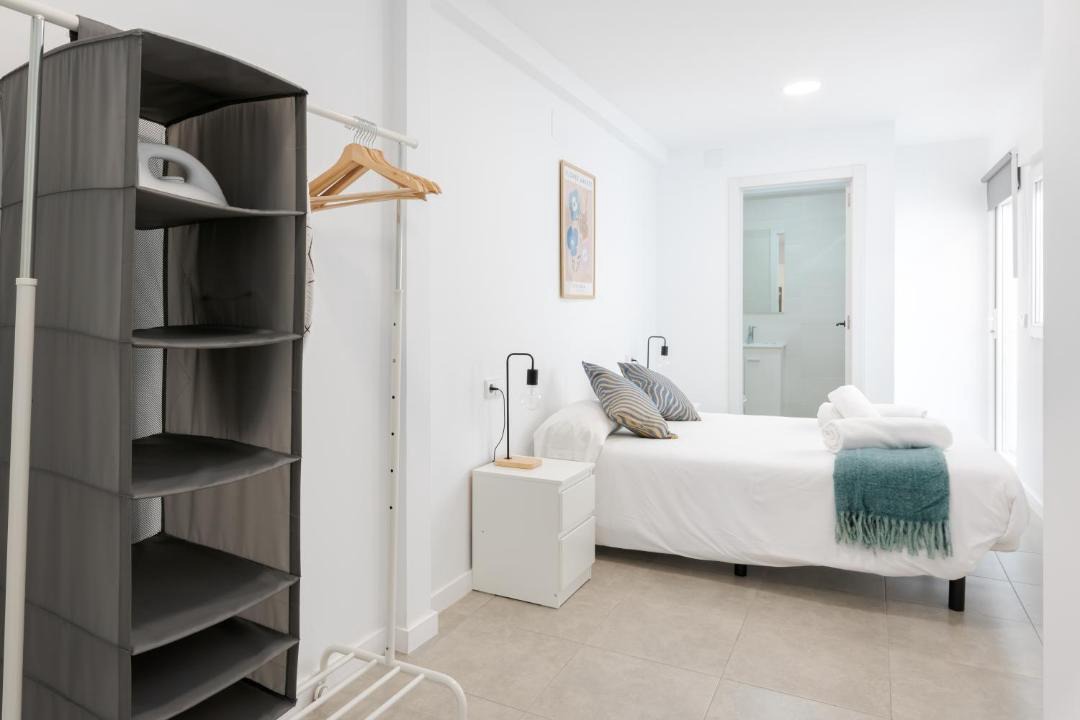 Carretera de Cadiz Apartment | WintowinRentals Altamira Suites Alto