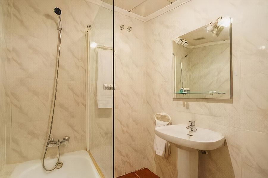 Photo of Bathroom in Zafra Old Town