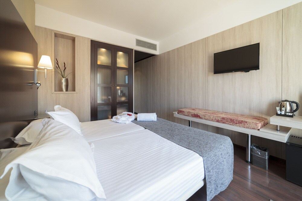 Photo of Bedroom in San Fernando