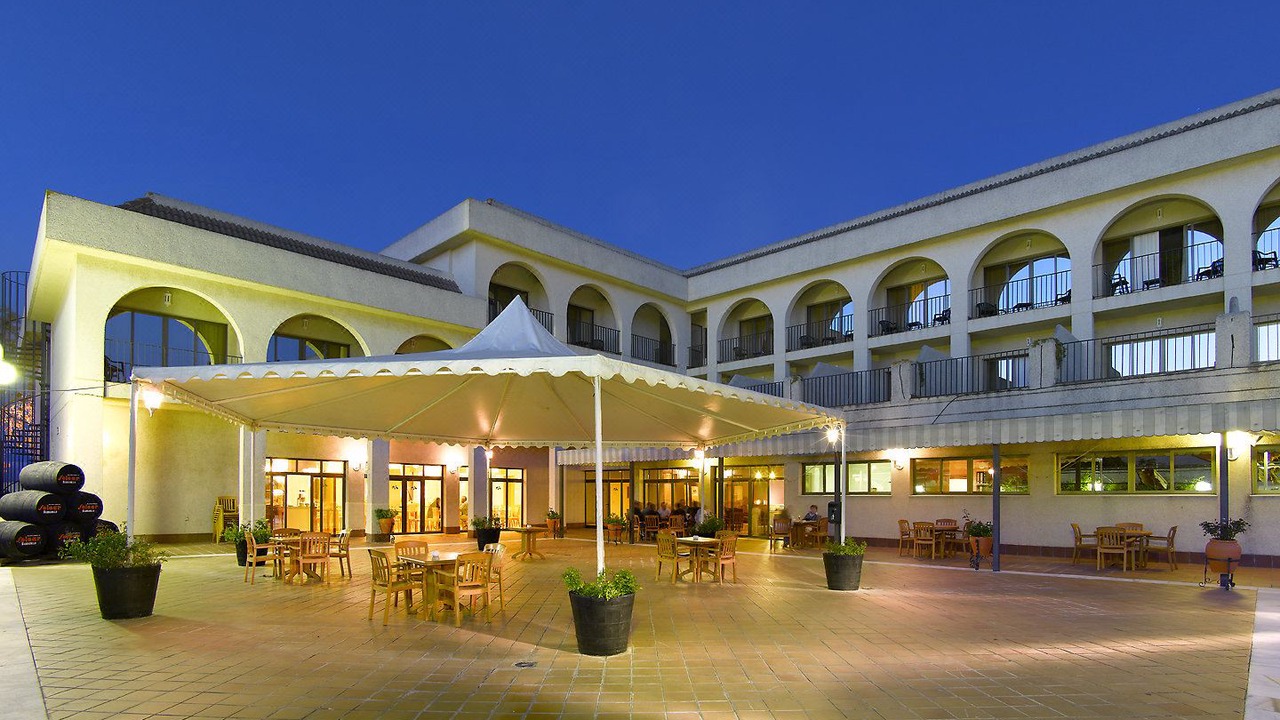 Photo of Buildings in Distrito Centro