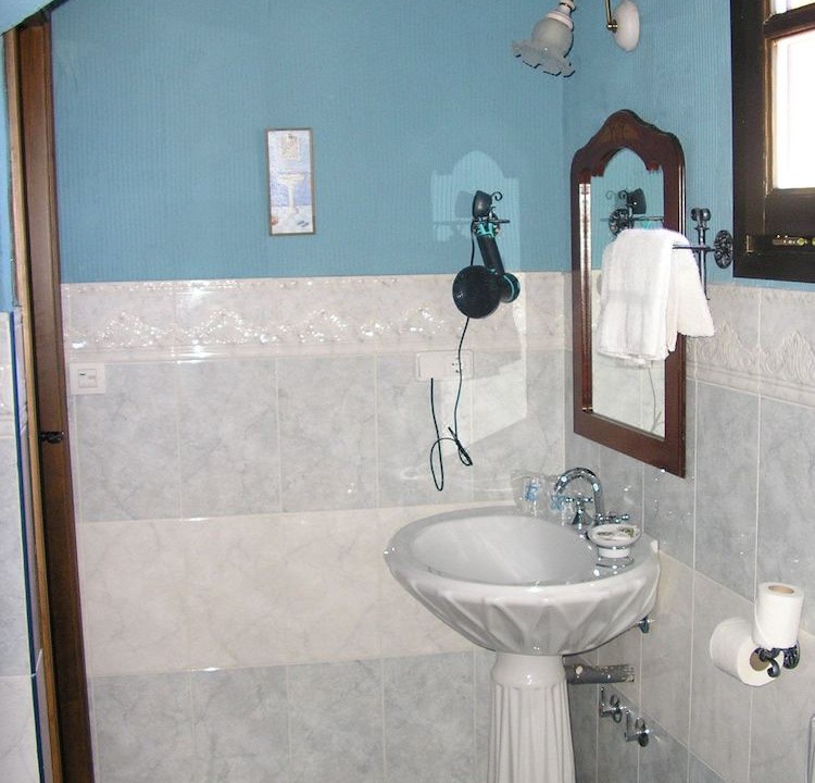 Photo of Bathroom in El Altico