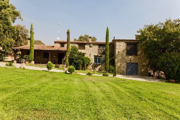Photo of Buildings in Pedroso de Acim