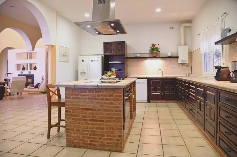 Photo of Kitchen in Lora Del Rio