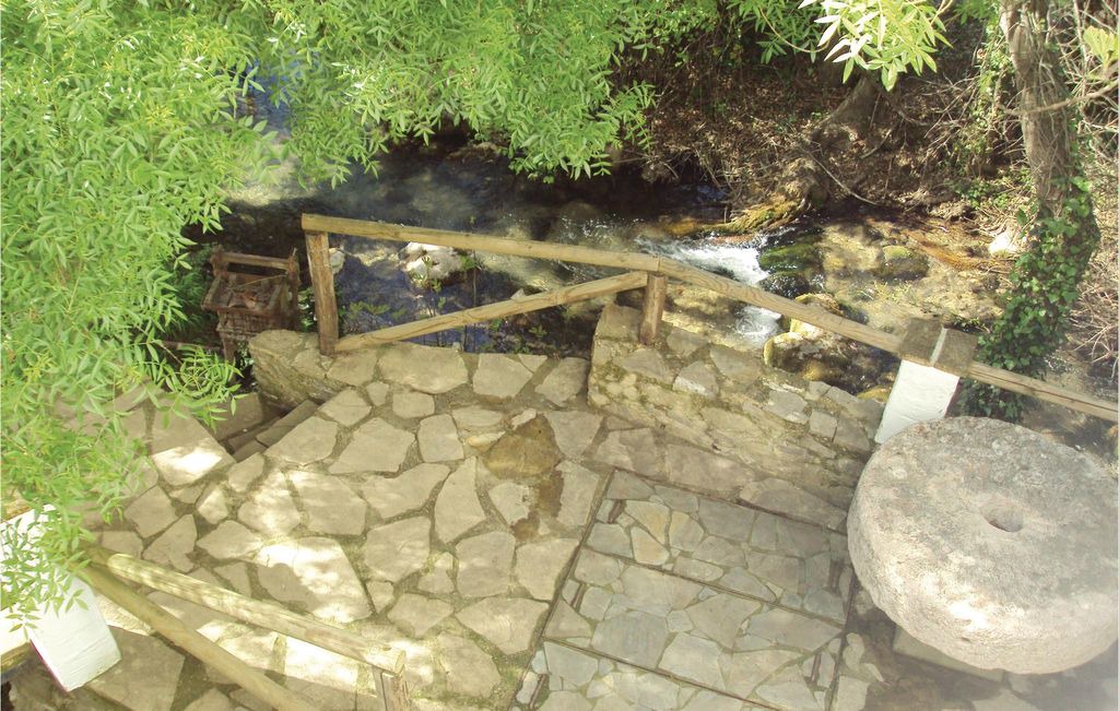 Photo of Patio Balcony in Benamahoma