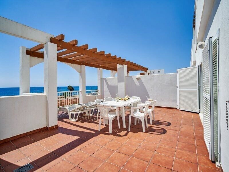 Photo of Patio Balcony in Vista de los Angeles-Rumina