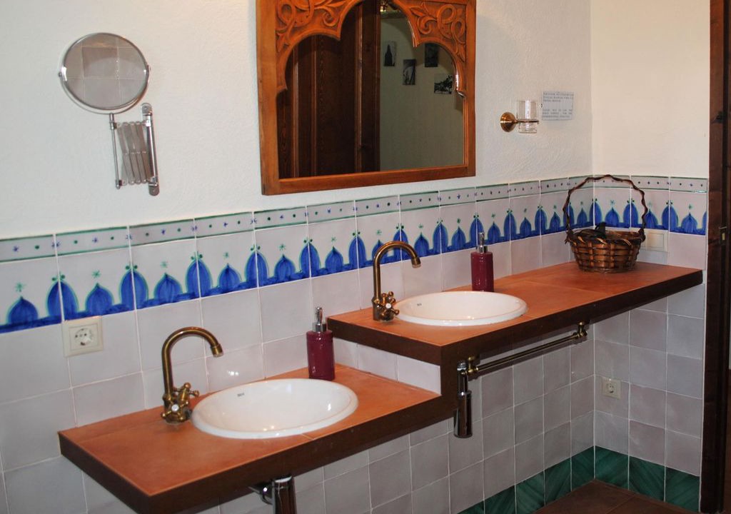 Photo of Bathroom in Santaella