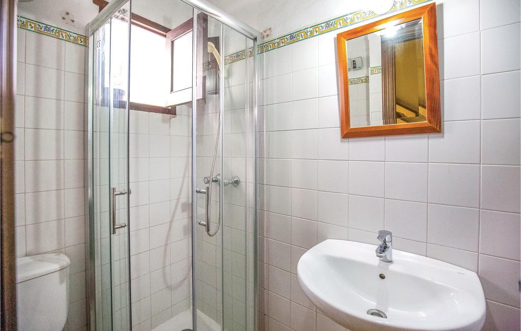 Photo of Bathroom in Benamahoma