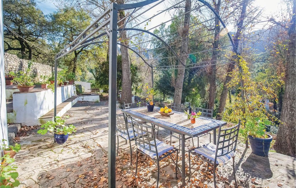Photo of Patio Balcony in Benamahoma