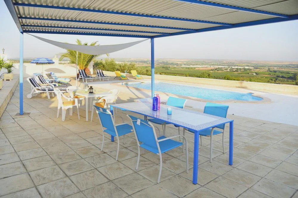 Photo of Patio Balcony in Lora Del Rio