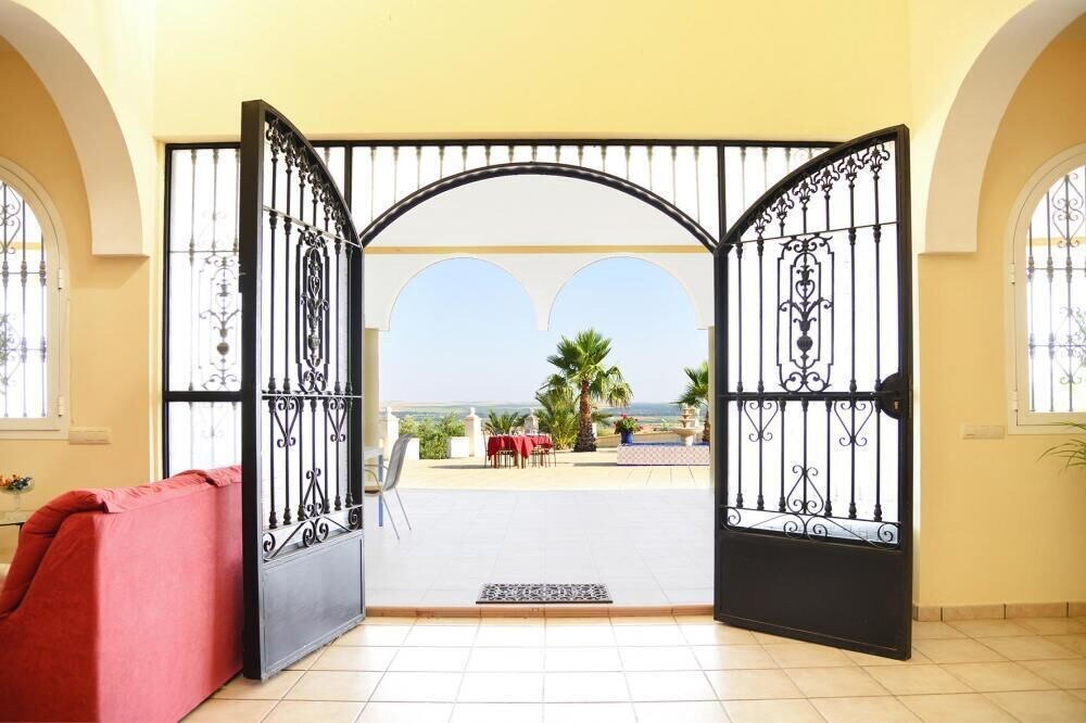 Photo of Others in Lora Del Rio