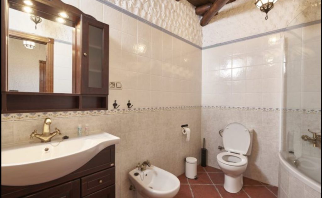 Photo of Bathroom in Yegen