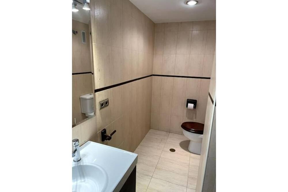 Photo of Bathroom in Centro Comercial