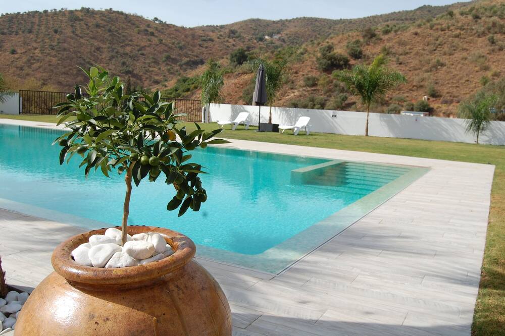 Photo of Outdoor in Totalan
