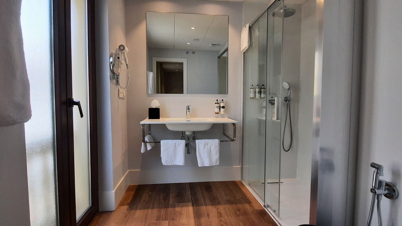 Photo of Bathroom in Andujar