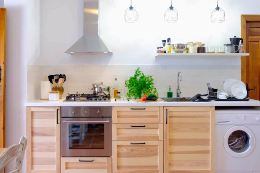 Photo of Kitchen in Alozaina