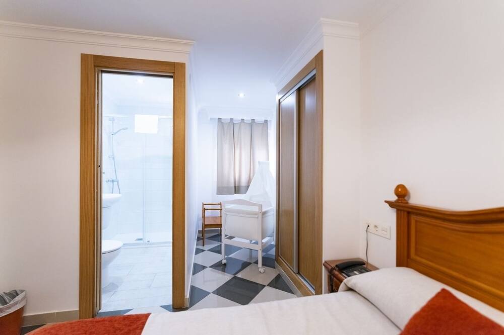 Photo of Bedroom in Explanada de la Estacion