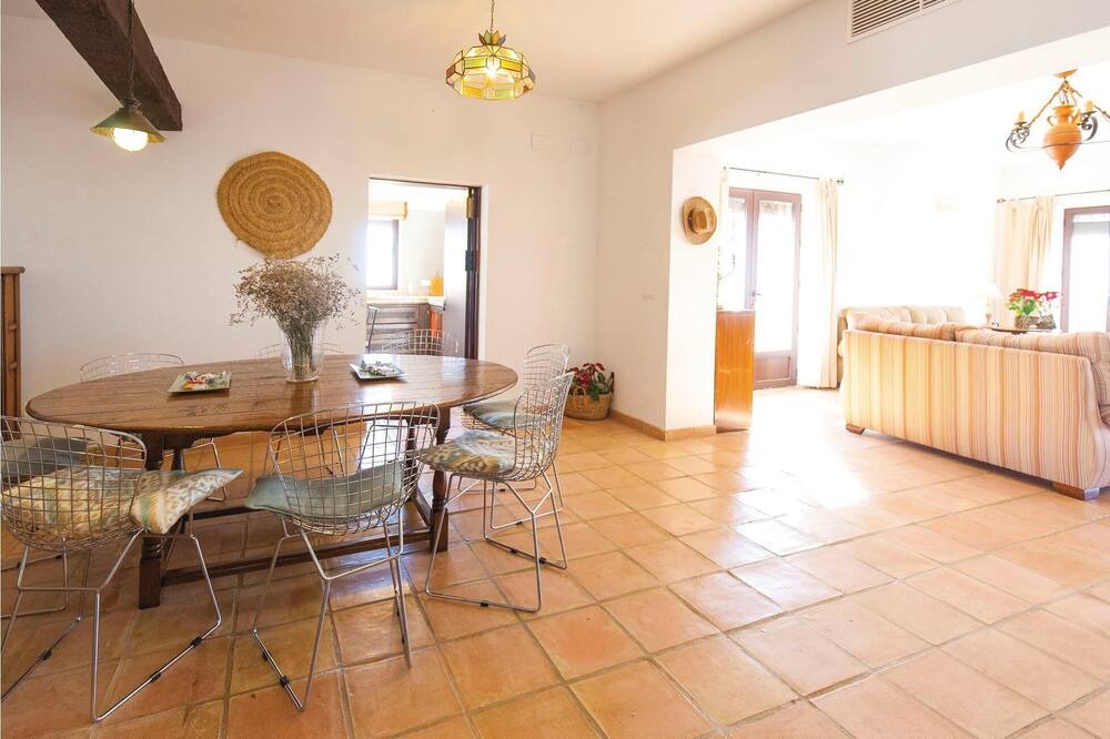 Photo of Bedroom in Constantina