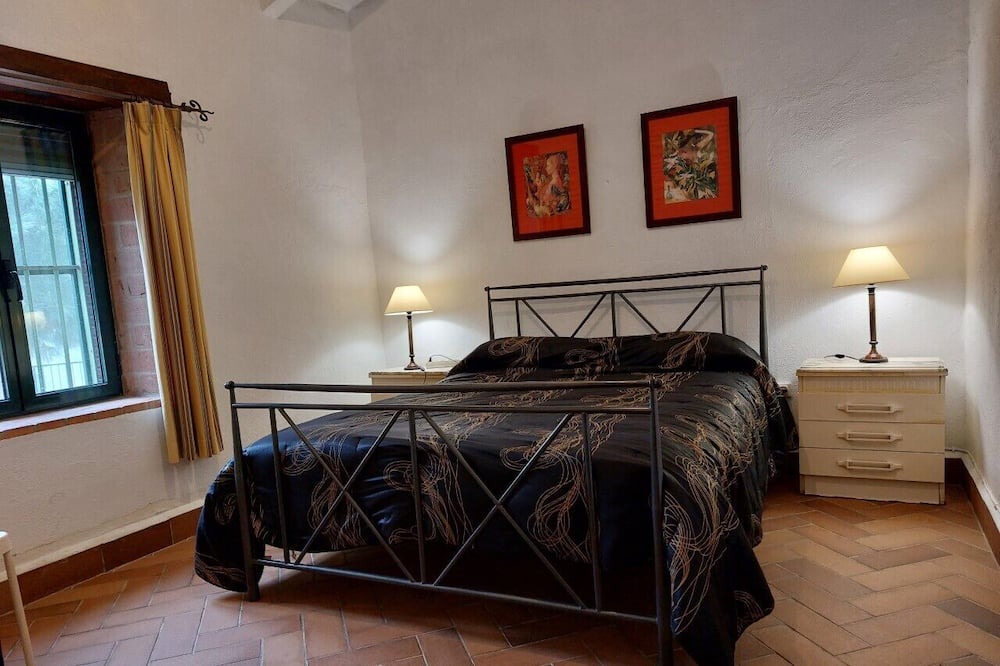 Photo of Bedroom in La Puebla de los Infantes