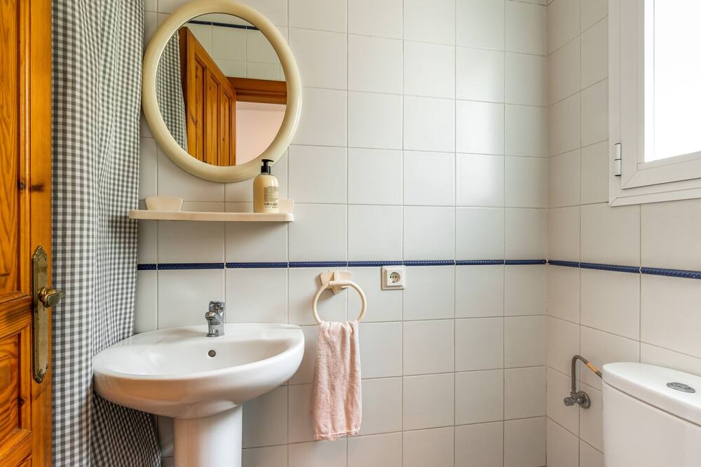 Photo of Bathroom in Nerja