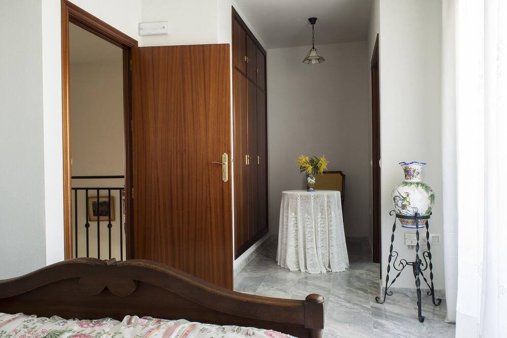 Photo of Bedroom in Montesol