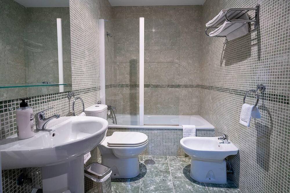 Photo of Bathroom in Montesol