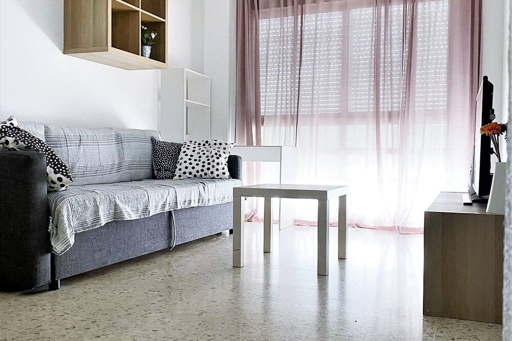 Photo of Livingroom in San Fernando