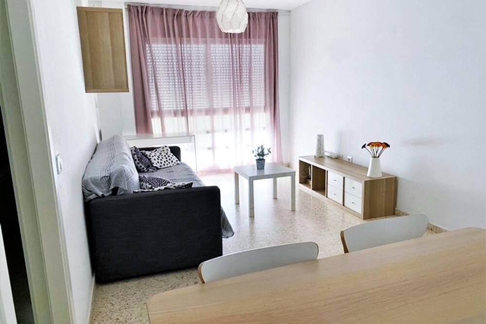 Photo of Livingroom in San Fernando