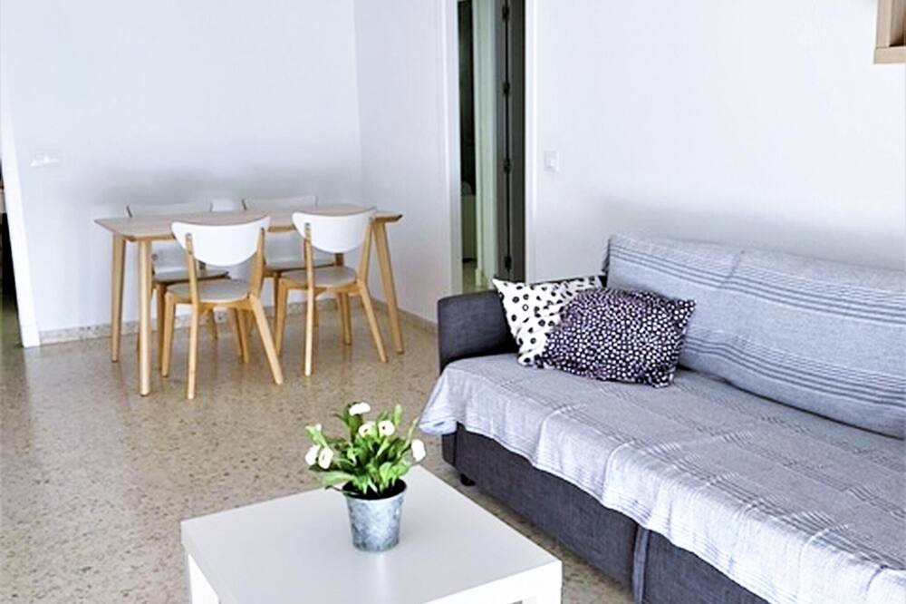 Photo of Livingroom in San Fernando