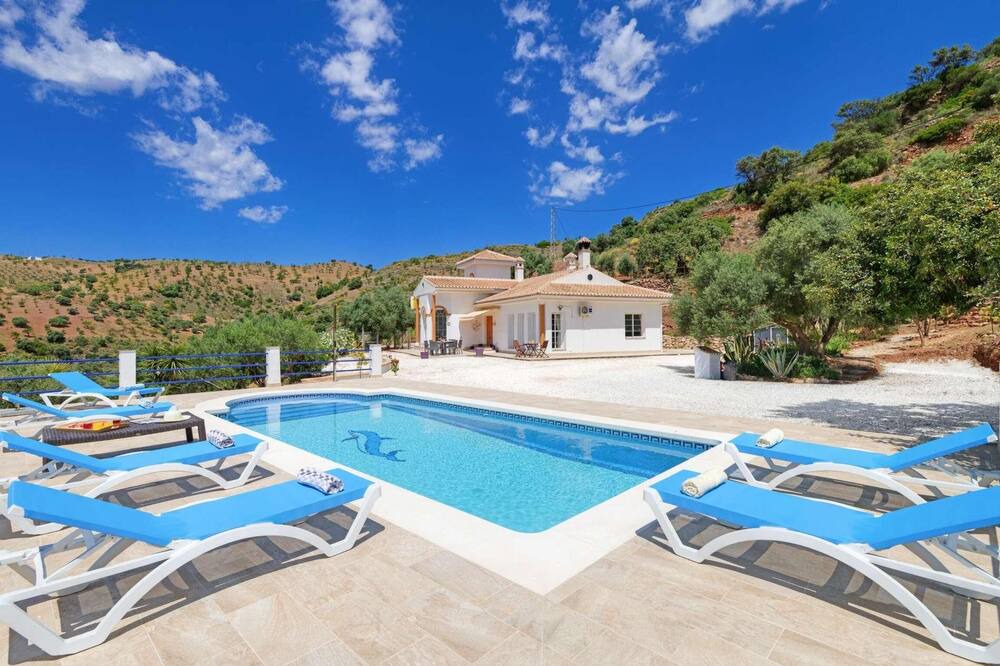 Photo of Outdoor in Almogia